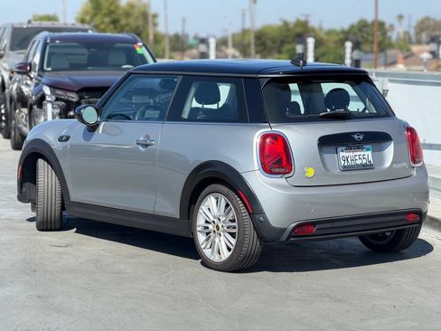 Used 2024 MINI Cooper SE FWD image 3
