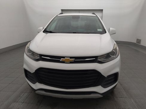 Used 2020 Chevrolet Trax LT w/ LT Convenience Package FWD image 15