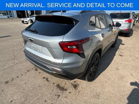 Used 2025 Chevrolet Trax ACTIV w/ Driver Confidence Package FWD image 9
