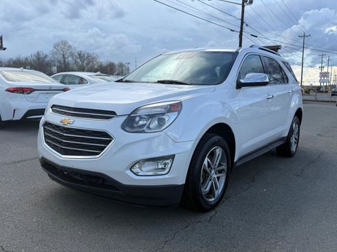 Used 2017 Chevrolet Equinox Premier w/ Enhanced Convenience Package image 3