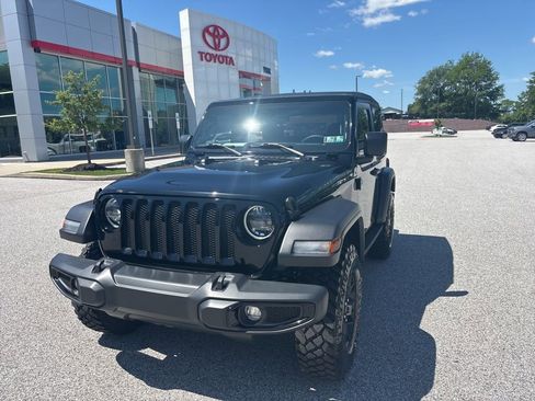 Used 2023 Jeep Wrangler Sport AWD/4WD image 9