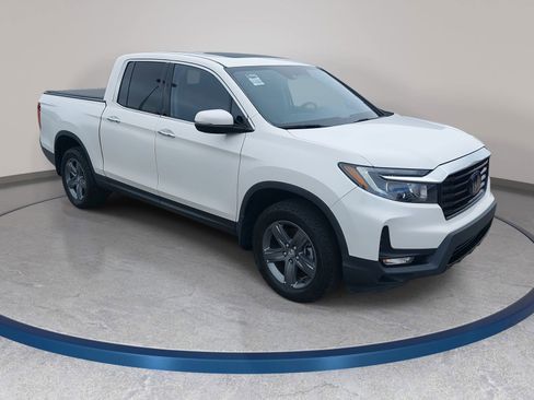 Used 2023 Honda Ridgeline RTL-E image 3