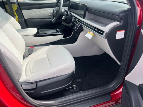 Used 2025 Hyundai Tucson SEL AWD/4WD image 13