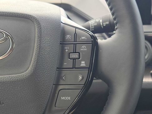 Certified 2026 Toyota Prius XLE FWD image 29