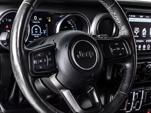 Used 2023 Jeep Wrangler Unlimited w/ Sun & Screen Package AWD/4WD image 19