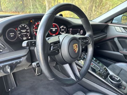 Used 2022 Porsche 911 Carrera GTS image 18