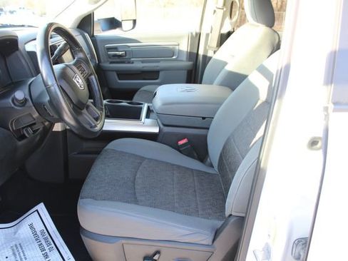 Used 2014 RAM 3500 Big Horn image 19