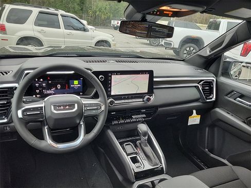 New 2025 GMC Canyon Elevation w/ Technology Package image 28