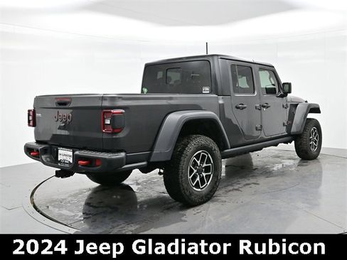 Used 2024 Jeep Gladiator Rubicon image 7