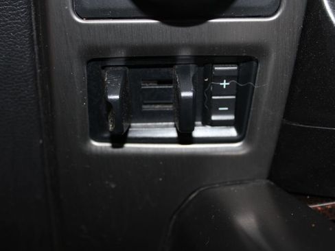 Used 2017 Ford F150 Raptor w/ Equipment Group 802A Luxury image 46