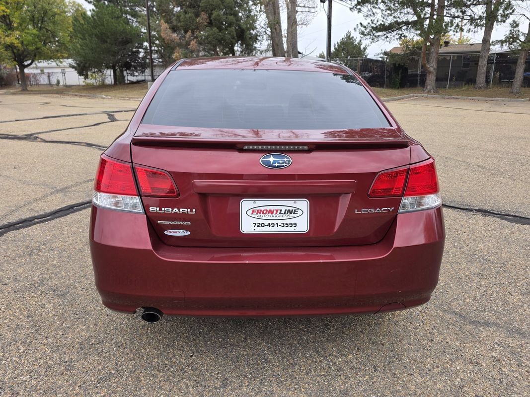 Used 2013 Subaru Legacy 2.5i Premium w/ All-Weather Pkg + Moonroof AWD/4WD image 5