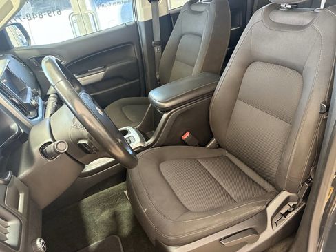 Used 2018 Chevrolet Colorado LT w/ LT Convenience Package image 11