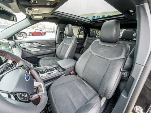 New 2026 Ford Explorer ST image 35