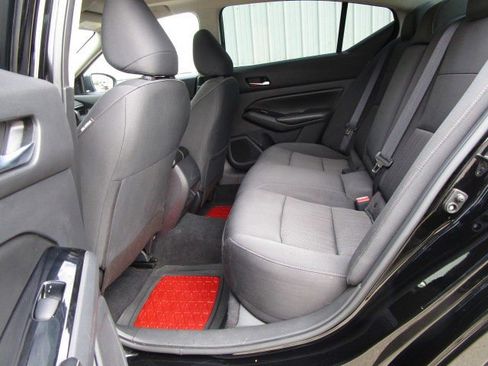 Used 2022 Nissan Altima 2.5 SV w/ SV Premium Package image 10