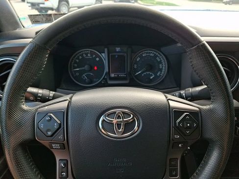 Certified 2020 Toyota Tacoma TRD Sport AWD/4WD image 18