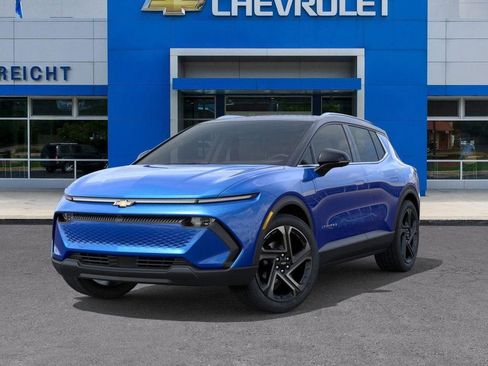 New 2026 Chevrolet Equinox EV LT image 6