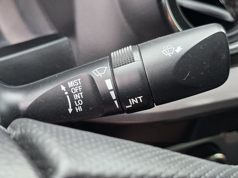 Used 2021 Toyota Tacoma SR5 AWD/4WD image 50