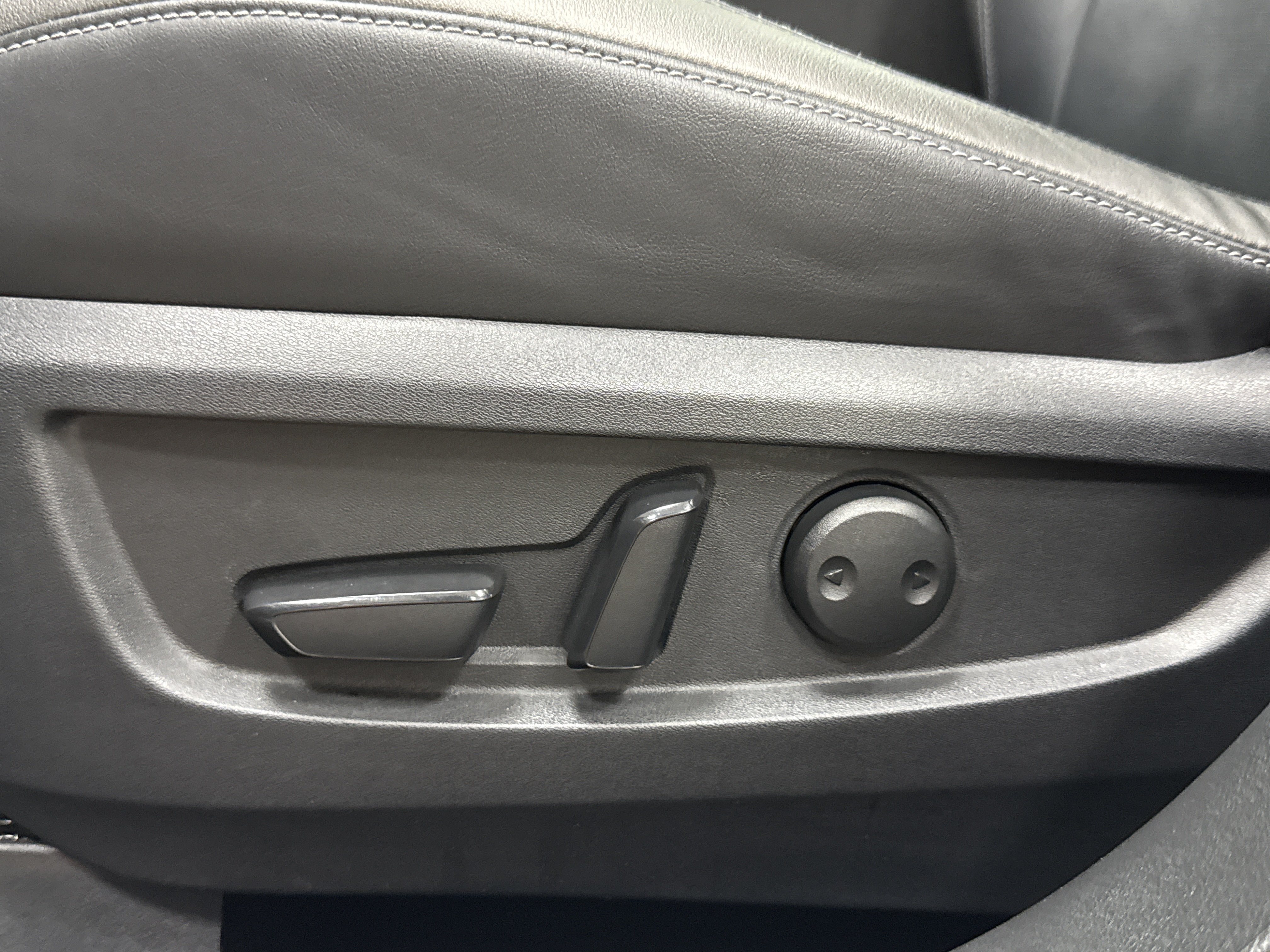 Used 2019 INFINITI QX50 FWD image 27