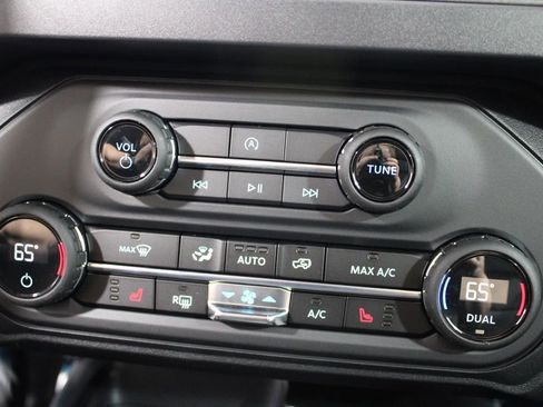 New 2025 Ford Bronco Big Bend w/ Black Diamond Package image 41