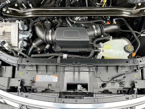 Used 2025 Ford Explorer Platinum w/ Ultimate Package image 33