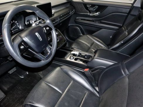 Used 2022 Lincoln Corsair AWD w/ Premium Package image 25