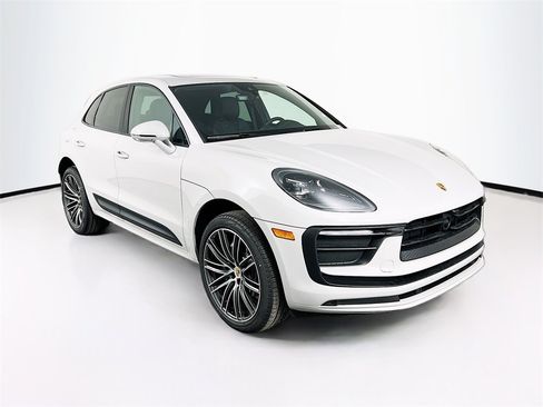 New 2026 Porsche Macan Base image 7