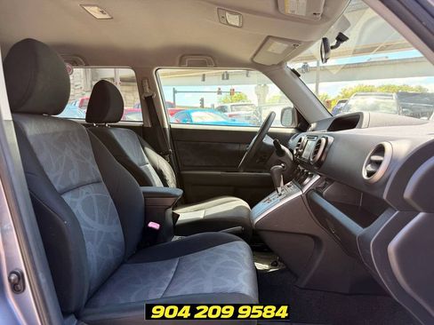Used 2012 Scion xB FWD image 35