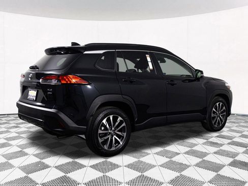 Used 2023 Toyota Corolla Cross XLE w/ Convenience Package AWD/4WD image 16
