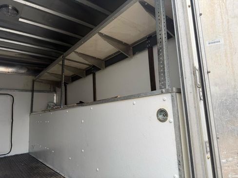 Used 2016 Chevrolet Express 3500 image 16