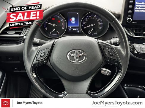 Used 2022 Toyota C-HR Limited image 16