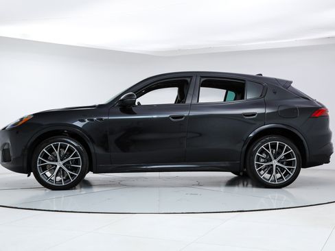 New 2026 Maserati Grecale Modena AWD/4WD image 2