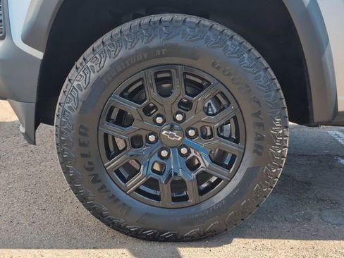 Used 2026 Chevrolet Colorado Trail Boss AWD/4WD image 32