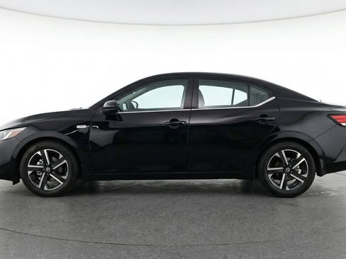 Used 2025 Nissan Sentra SV FWD image 5
