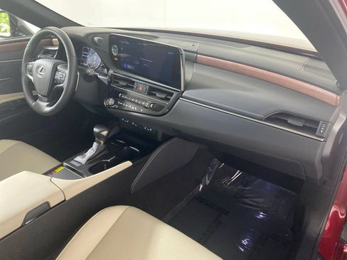 Used 2025 Lexus ES 350 w/ Premium Package FWD image 34