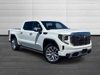 Used 2022 GMC Sierra 1500 Denali w/ Denali Reserve Package AWD/4WD video 1