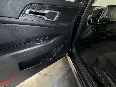 Certified 2025 Kia Sportage LX image 16