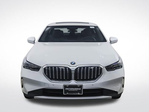 Used 2026 BMW 530i xDrive AWD/4WD image 8