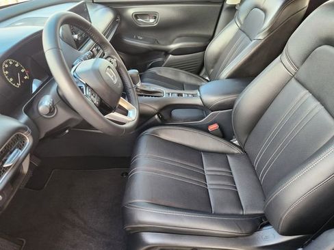 Used 2026 Honda HR-V EX-L image 12