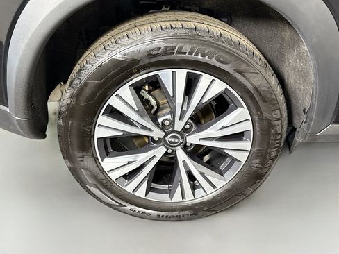 Used 2023 Nissan Rogue SV image 33