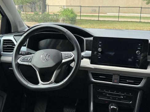 Used 2025 Volkswagen Taos SE image 35