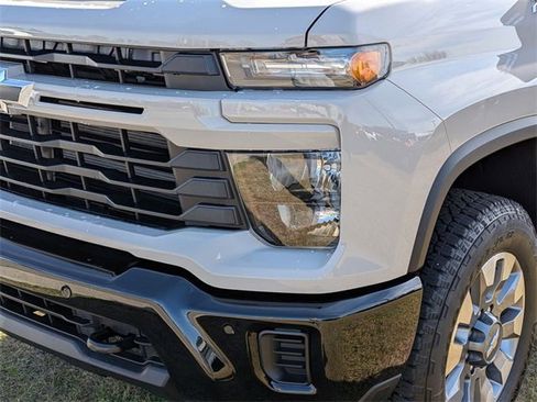 New 2026 Chevrolet Silverado 2500 Custom w/ Custom Value Package image 9