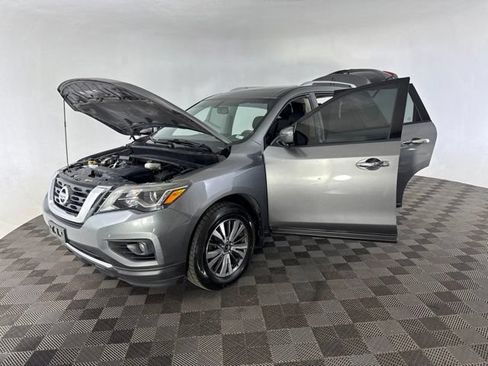 Used 2017 Nissan Pathfinder SL w/ SL Premium Package AWD/4WD image 10