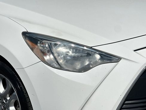 Used 2016 Scion iA image 11