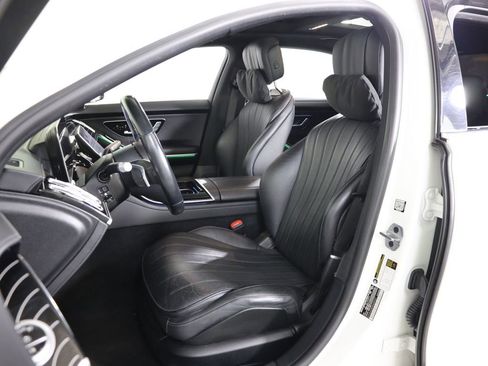 Used 2022 Mercedes-Benz S 500 4MATIC w/ AMG Line Package image 45