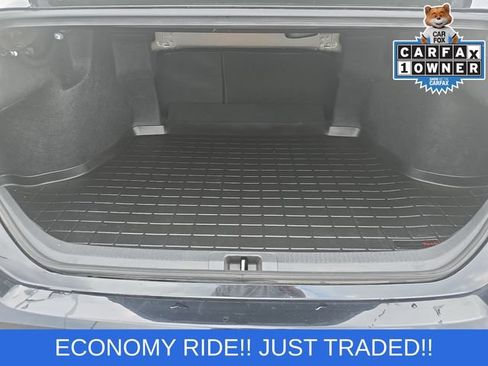 Used 2025 Toyota Camry SE FWD image 16