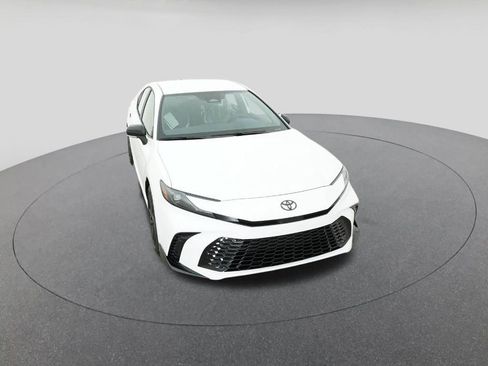 New 2026 Toyota Camry Hybrid image 14