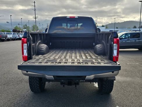 Used 2017 Ford F350 Lariat w/ Chrome Package AWD/4WD image 9
