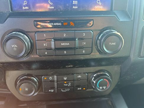 Used 2019 Ford F150 XL w/ Equipment Group 101A Mid AWD/4WD image 9
