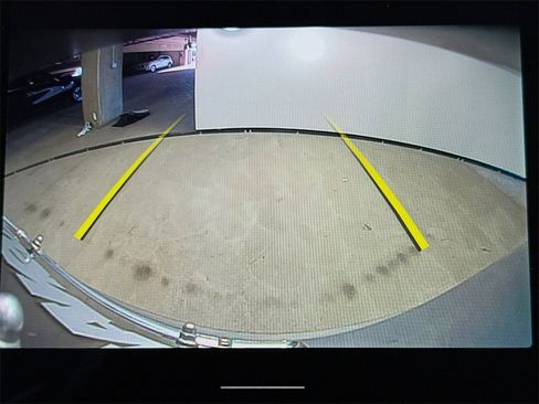 Certified 2026 Volvo XC90 B6 Core image 14