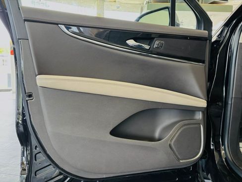 Used 2023 Lincoln Nautilus Reserve FWD image 33